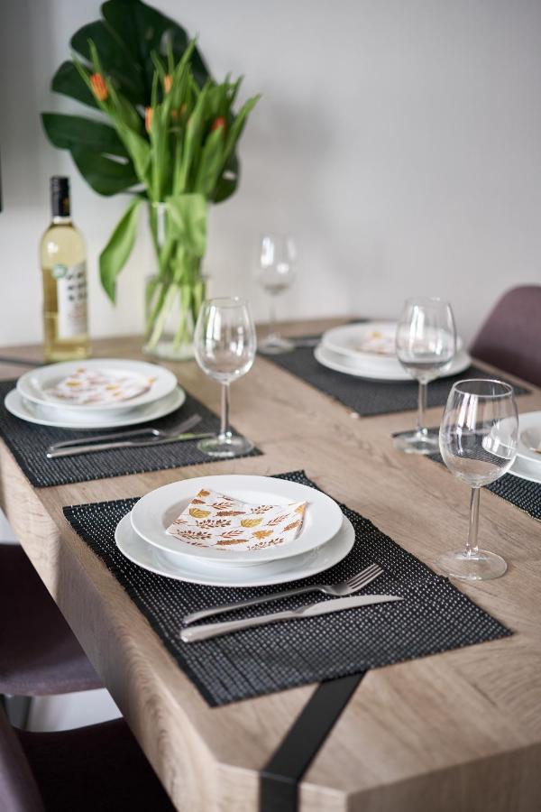 Platinum Apartment - Parking - Klimatyzacja - Winda - Self Check In Breslavia Esterno foto